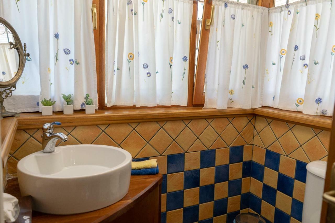 Villa Umami Mákri Eksteriør bilde